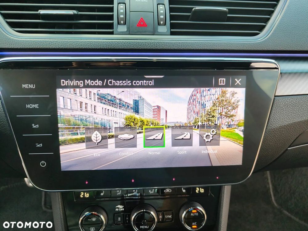 Skoda Superb 2.0 TDI DSG Sportline - 27