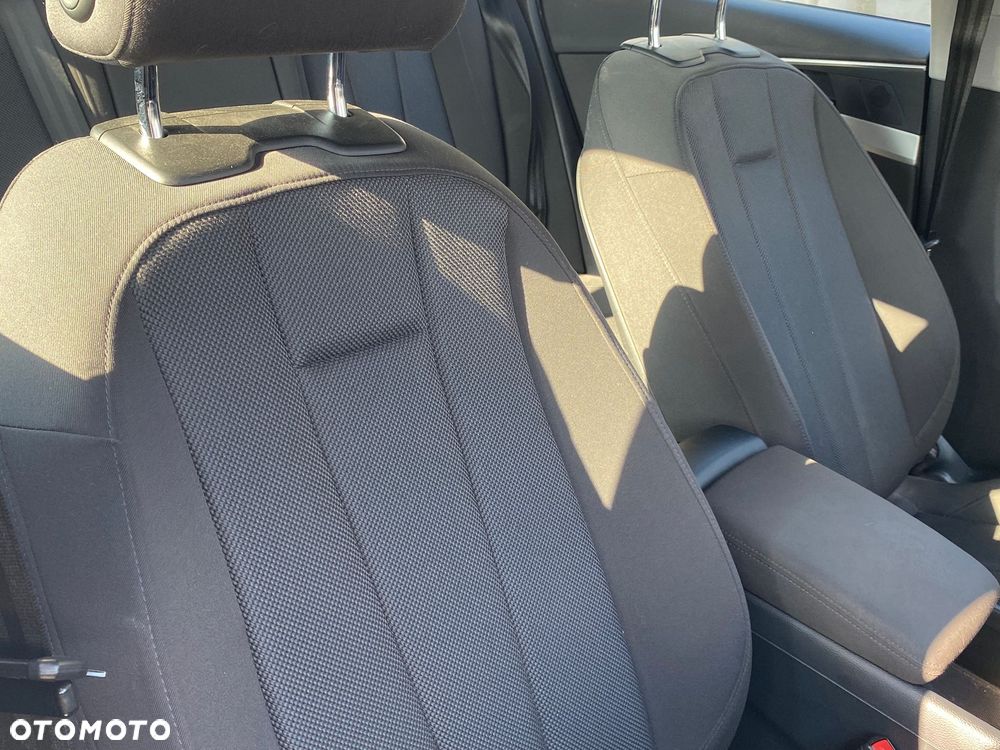 Audi A4 Avant 35 TFSI Sport S tronic - 26