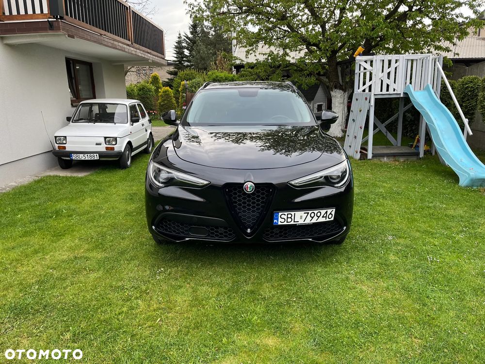 Alfa Romeo Stelvio - 2