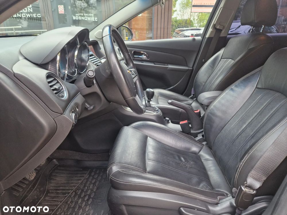 Chevrolet Cruze 1.4T LTZ+ - 24
