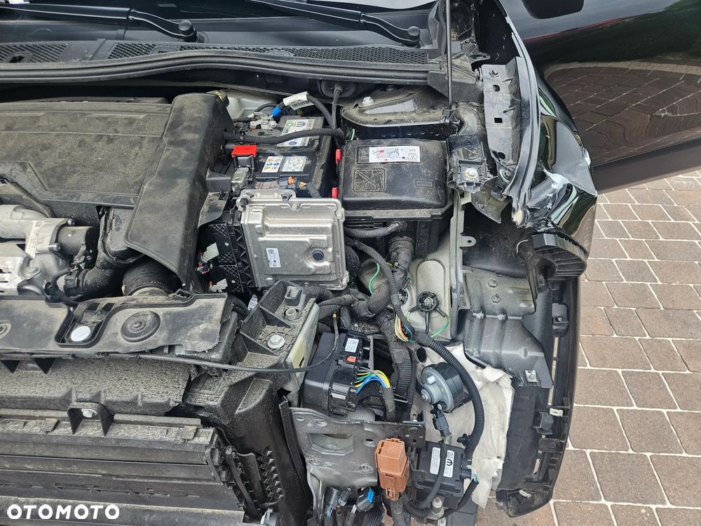 Citroën C4 Hybrid 136 ë-DSC6 PLUS - 22