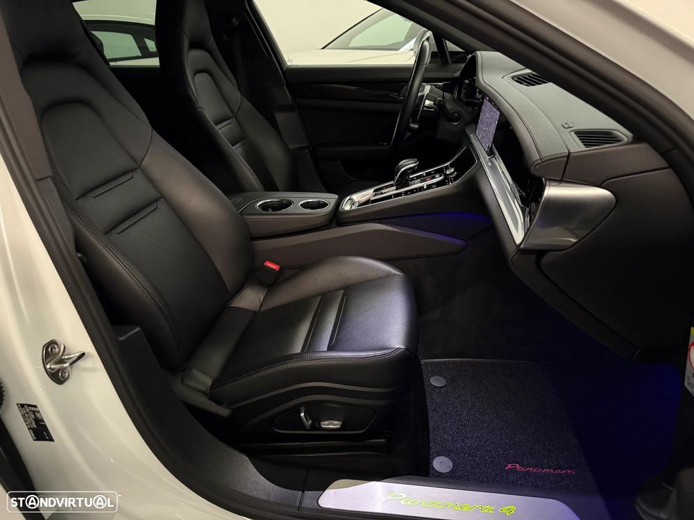 Porsche Panamera Sport Turismo 4 E-Hybrid Platinum Edition - 31