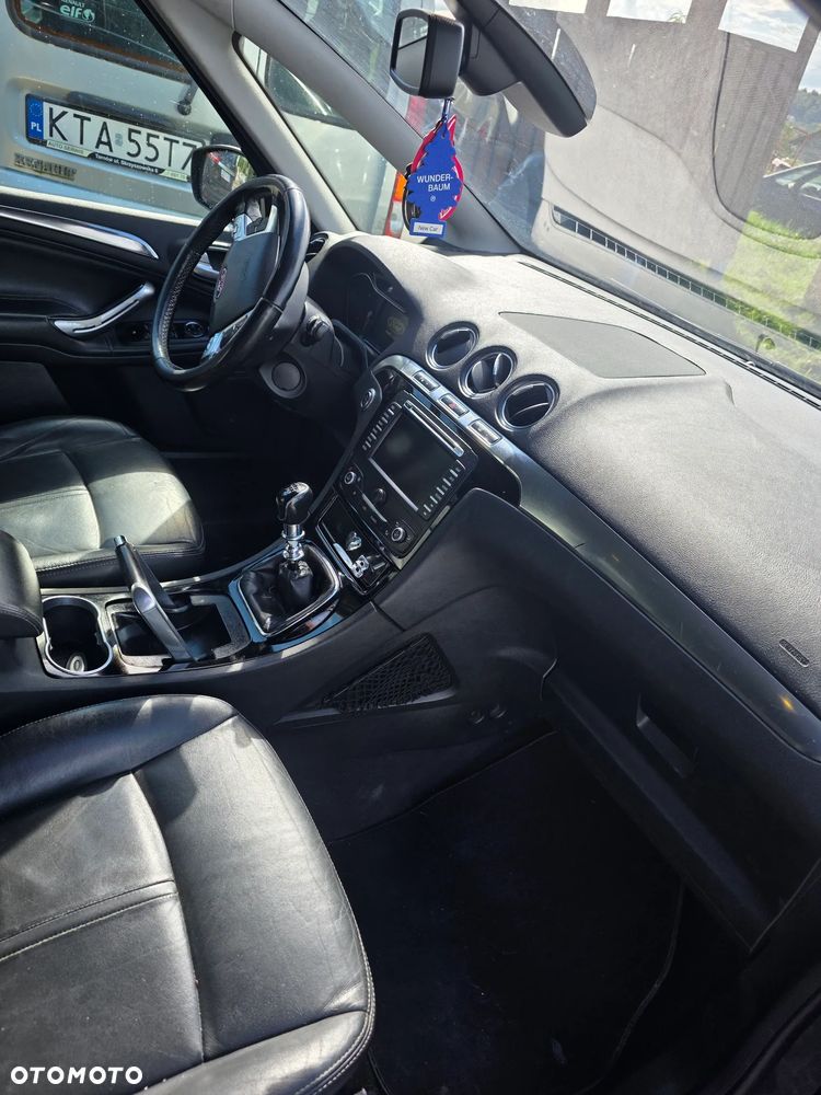 Ford S-Max 2.0 TDCi DPF Titanium - 4