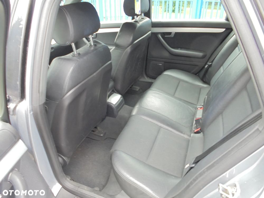 Audi A4 Avant 2.0 T FSI - 10