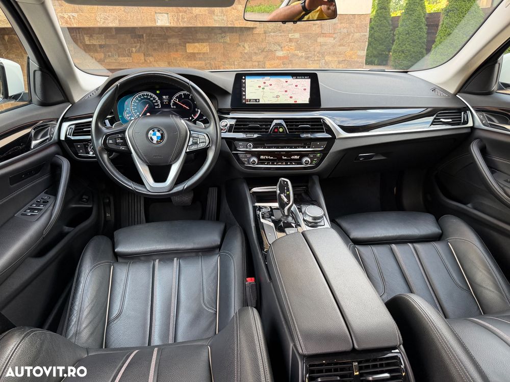 BMW Seria 5 520d Aut. - 14