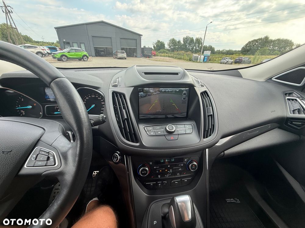 Ford Kuga 2.0 TDCi 4x4 Titanium - 29
