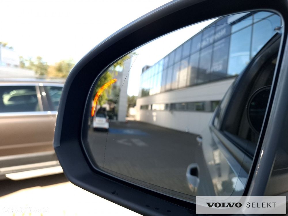 Volvo XC 40 - 28