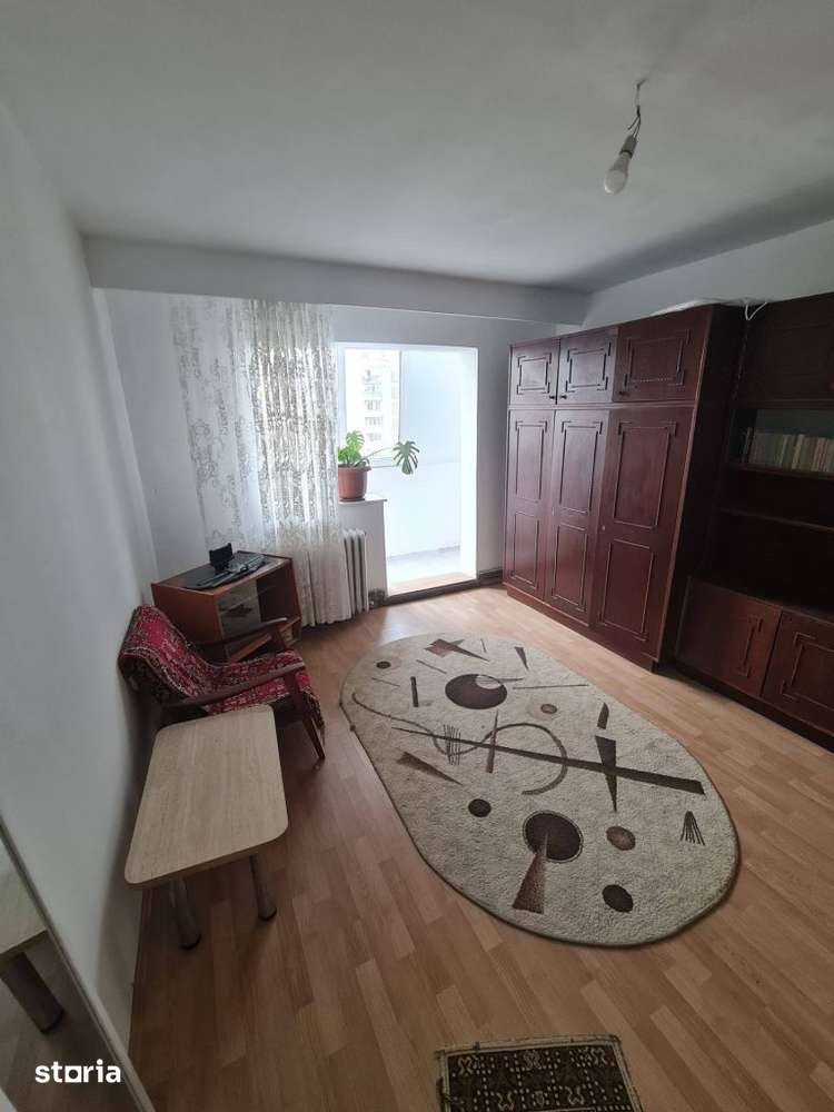 Apartament 3 camere, 2 bai,decomandat, 78 mp, etaj intemediar, parcare — fotografia 1