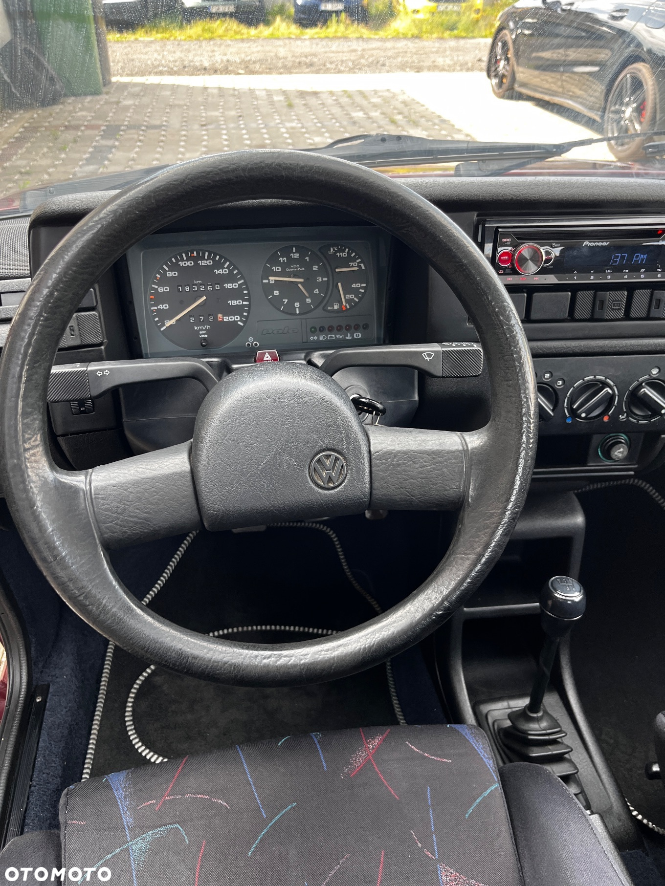 Volkswagen Polo Coupe 1.0 CL - 10