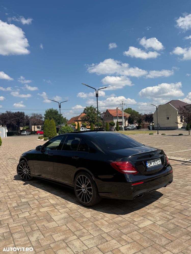 Mercedes-Benz E 220 d Aut. - 4