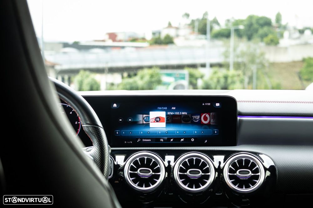 Mercedes-Benz CLA 200 d AMG Line Aut. - 31