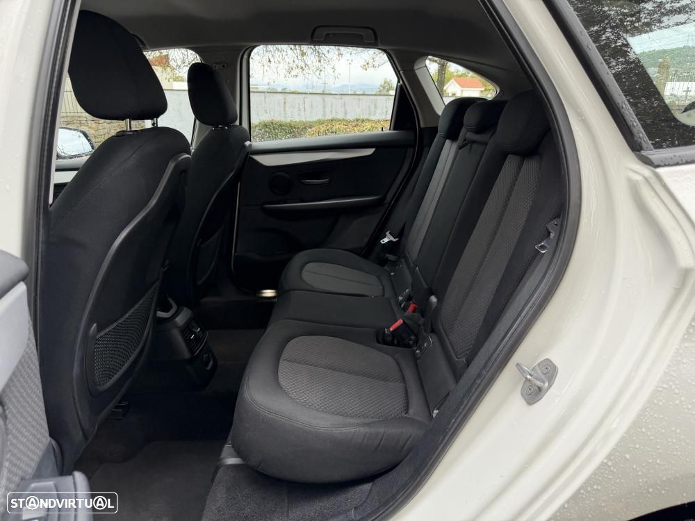 BMW 216 Active Tourer d Advantage Auto - 9