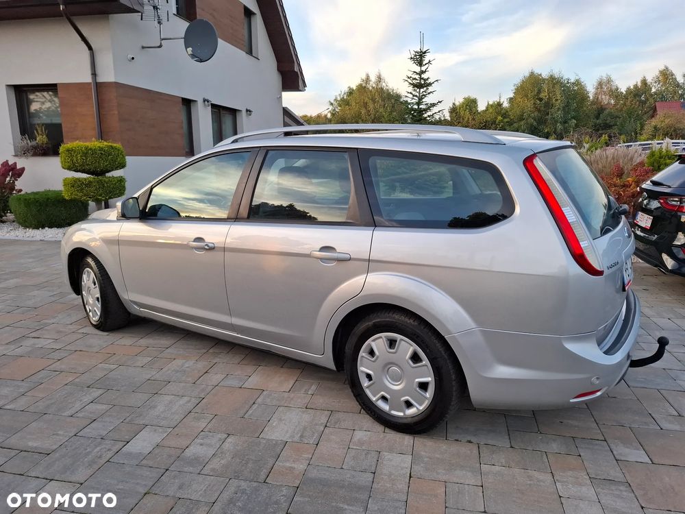 Ford Focus 1.6 16V Ghia - 13