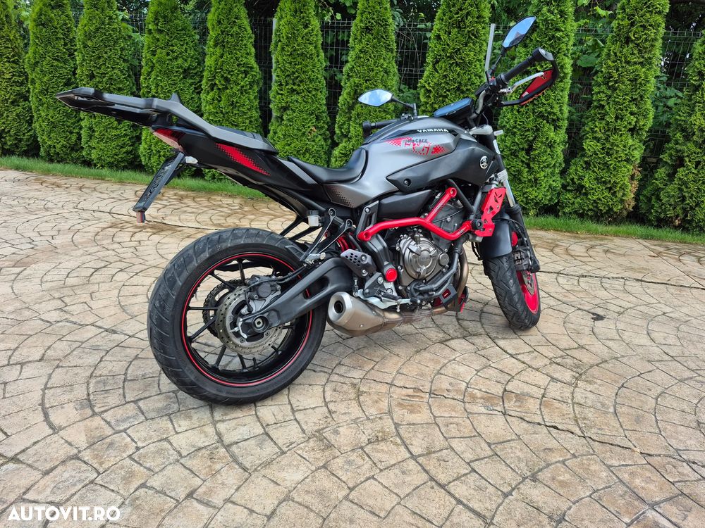 Yamaha MT-07 - 5