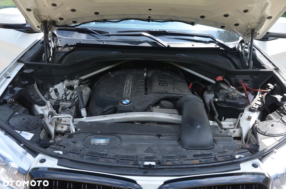 BMW X5 xDrive35i - 28