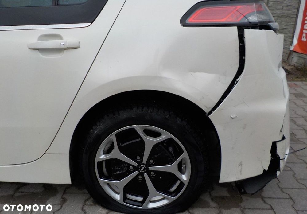 Opel Ampera - 8