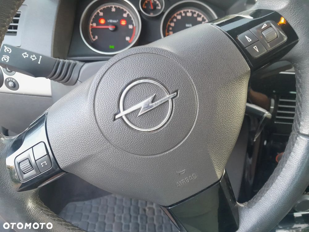 Opel Astra - 17