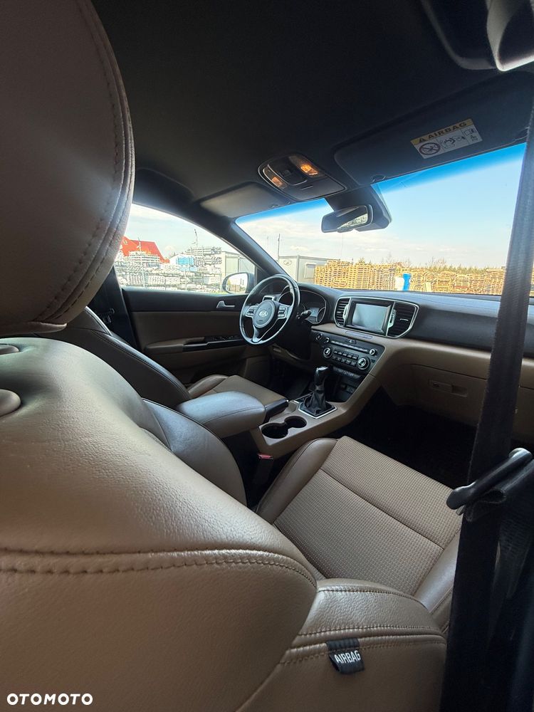 Kia Sportage 2.0 CRDI 4WD Automatik Fifa World Cup Edition - 23