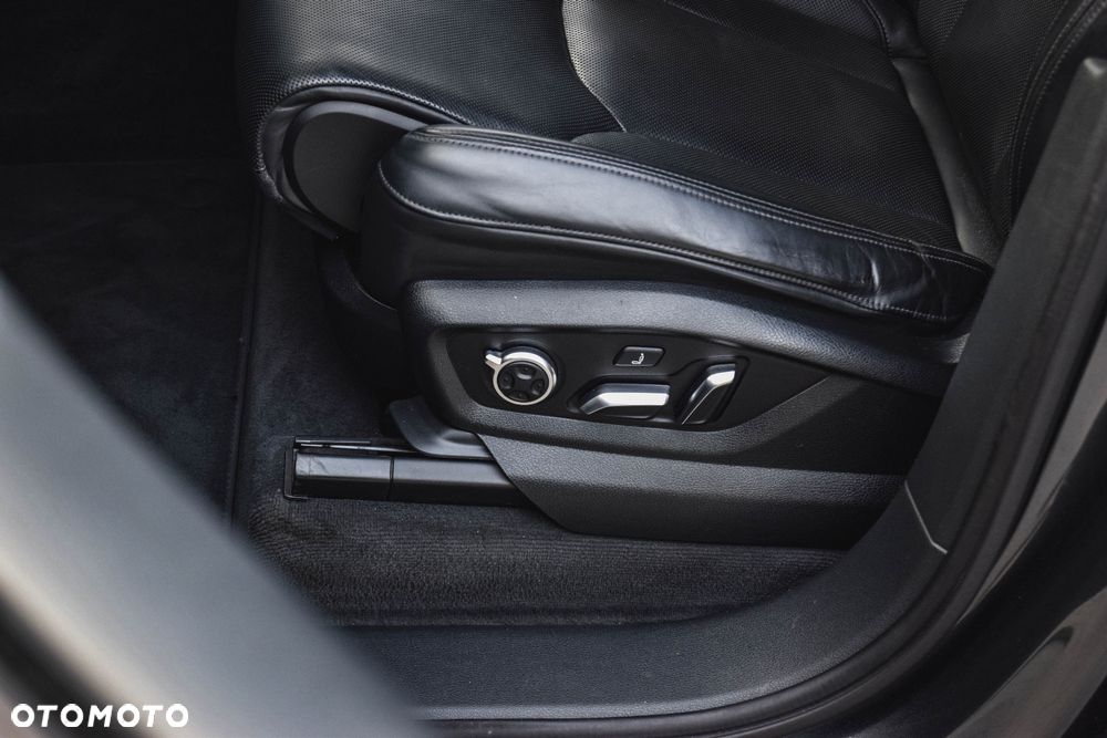 Audi SQ7 TDI Quattro Tiptronic - 25