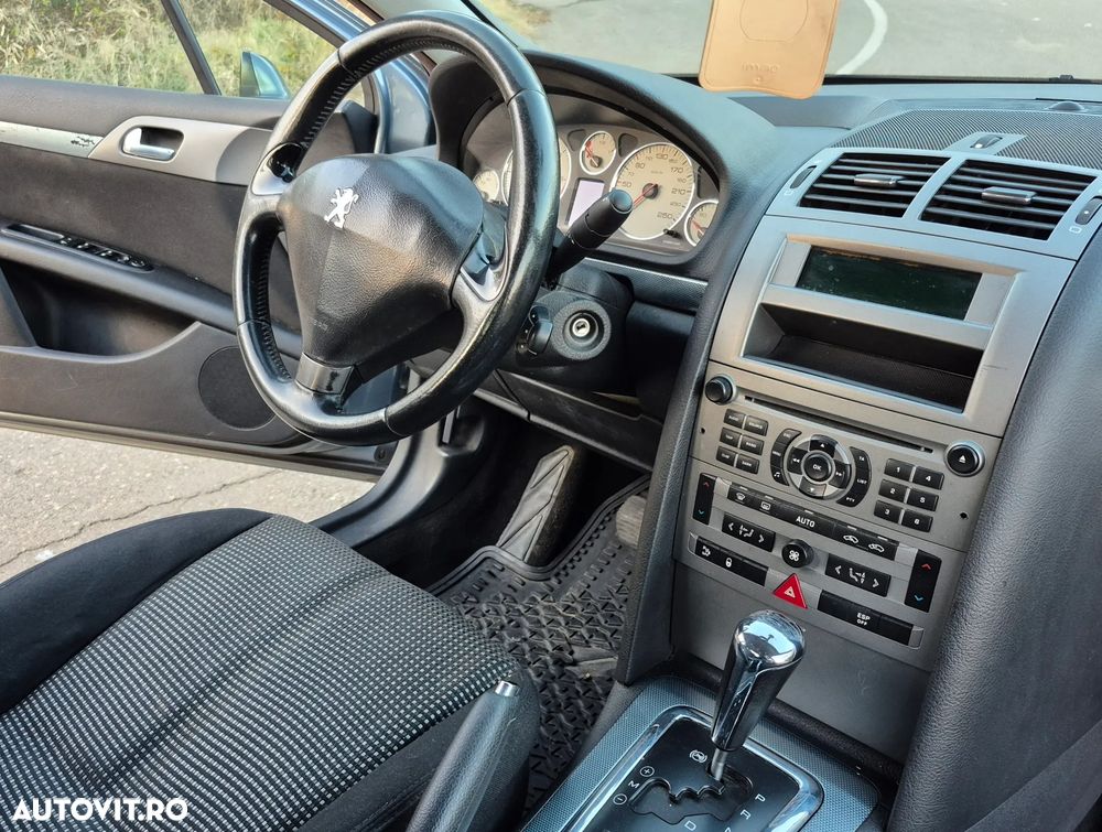 Peugeot 407 HDi 135 Automatik Esplanade - 24