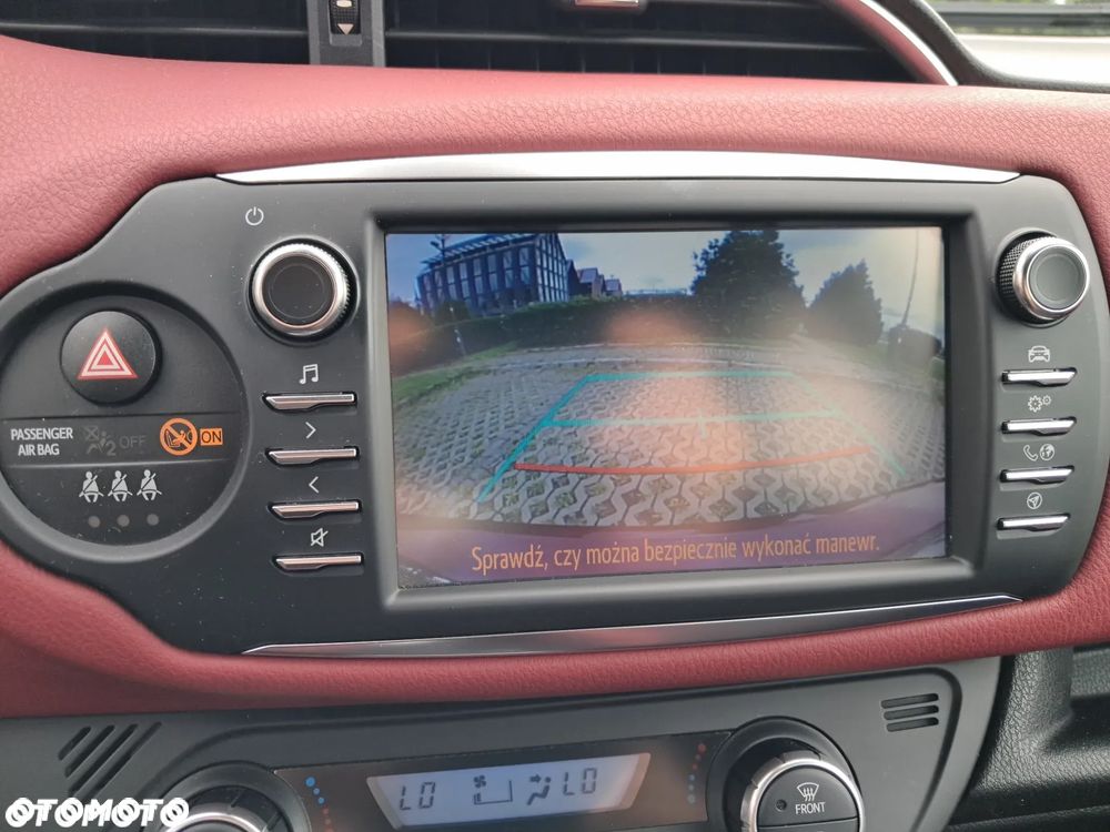 Toyota Yaris 1.5 Selection - 13