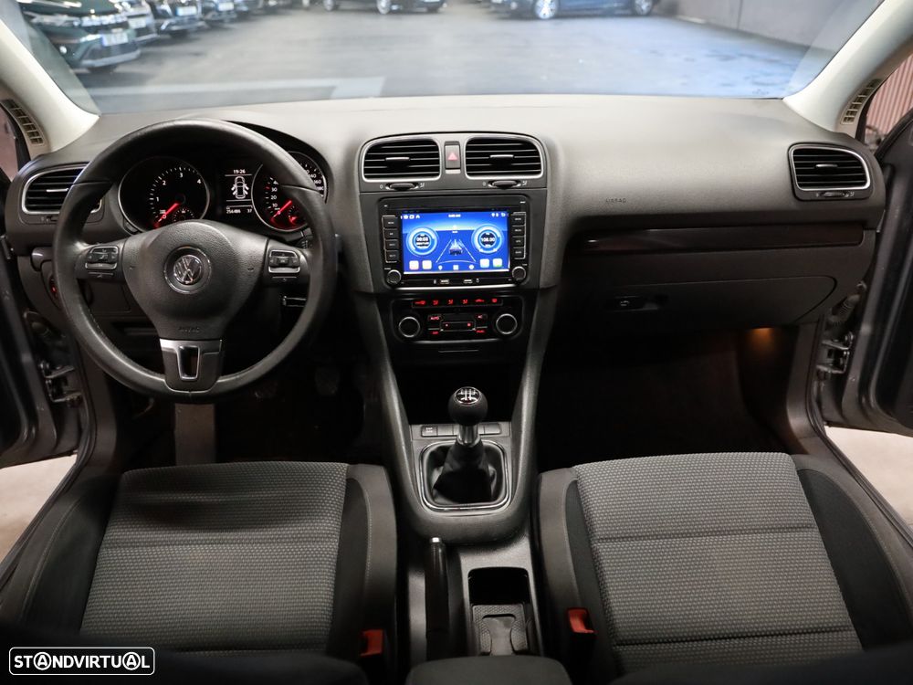 VW Golf 1.6 TDi Confortline - 8