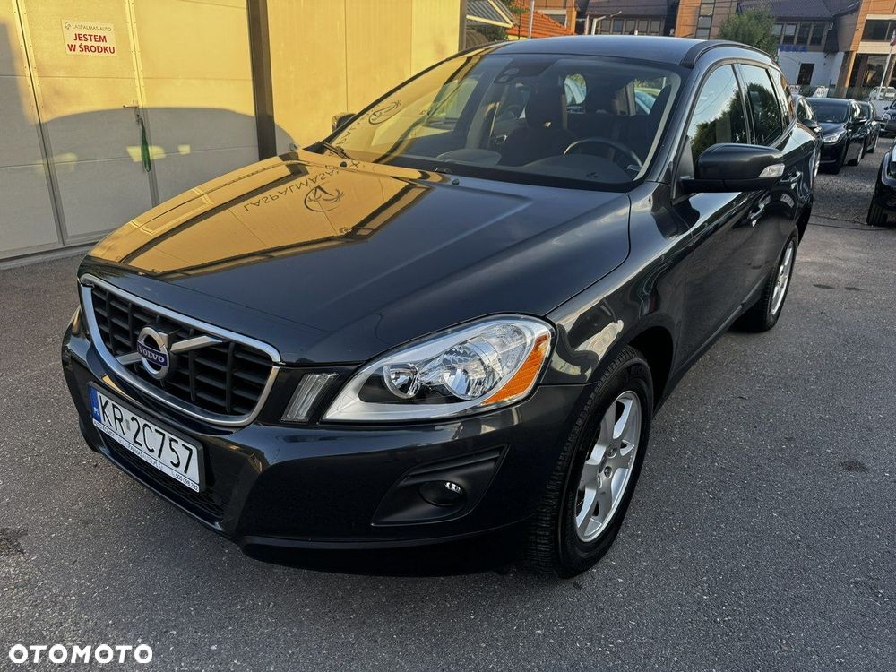 Volvo XC 60 D4 AWD Momentum - 9