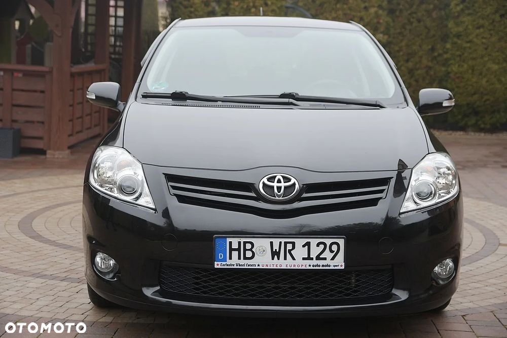 Toyota Auris - 12