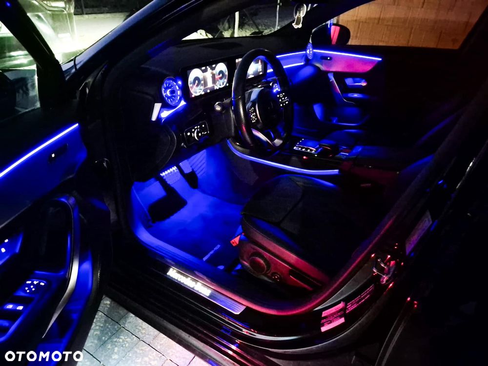 Mercedes-Benz Klasa A 180 d AMG Line 7G-DCT - 9