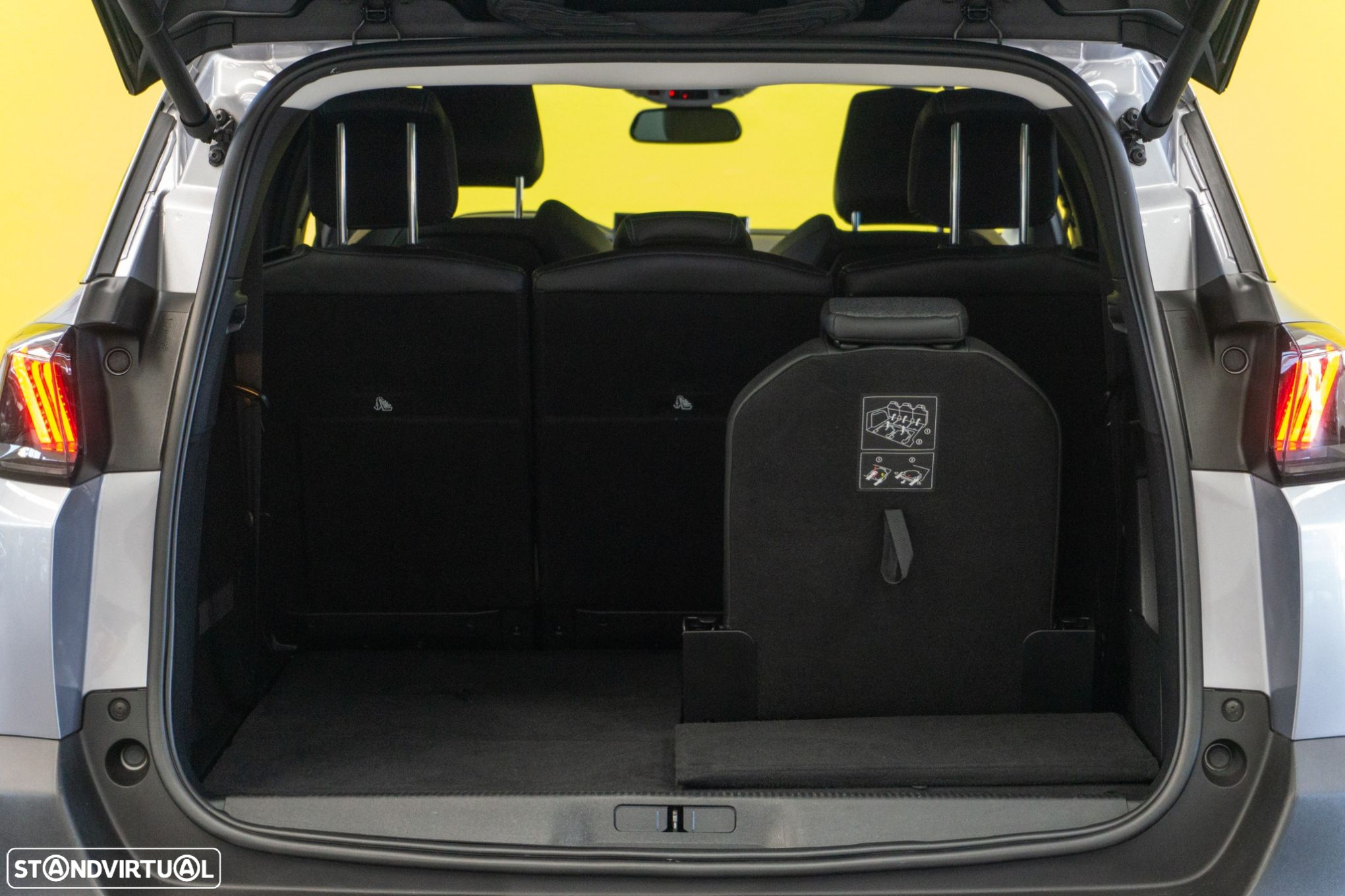 Peugeot 5008 1.2 PureTech Allure EAT8 - 51