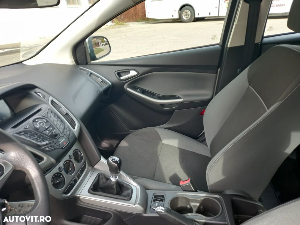 Ford Focus 1.6 TDCI DPF Start-Stopp-System Trend - 12