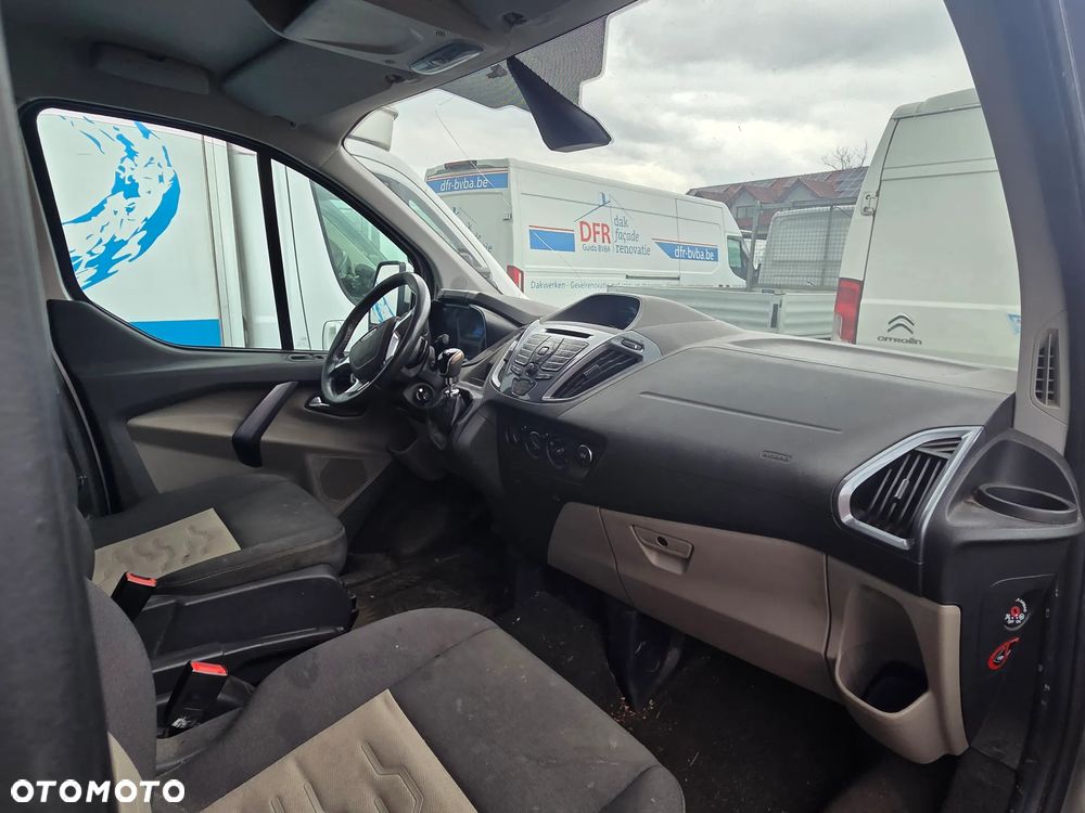 Ford Transit Custom - 10