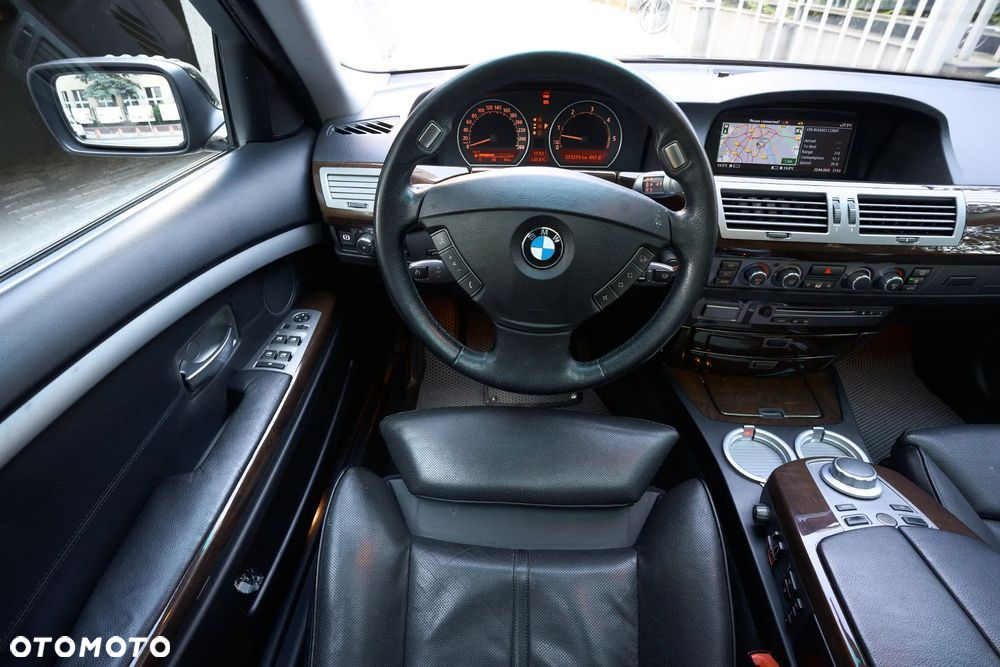 BMW Seria 7 730d - 23