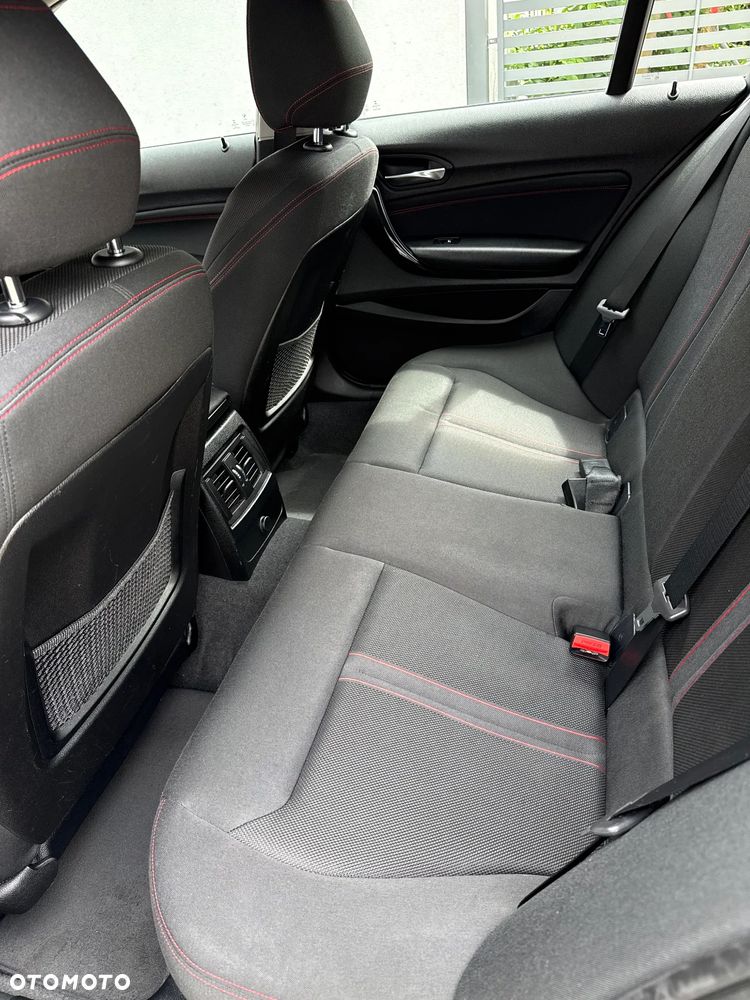 BMW Seria 1 120d Sport Line - 13