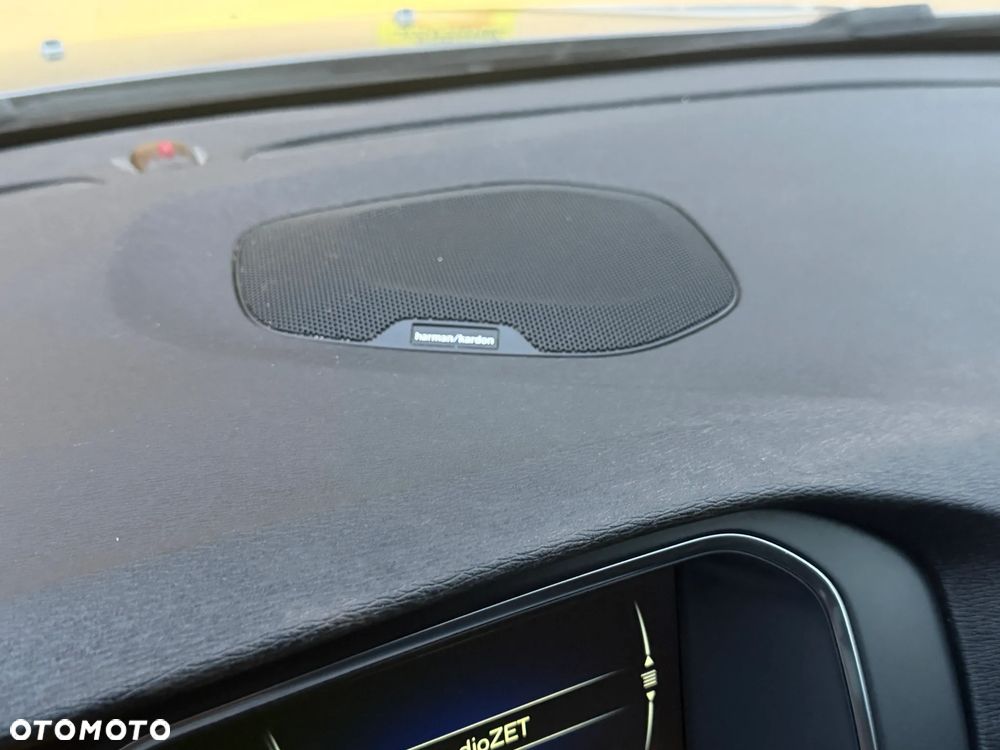 Volvo V40 D4 RDesign - 24