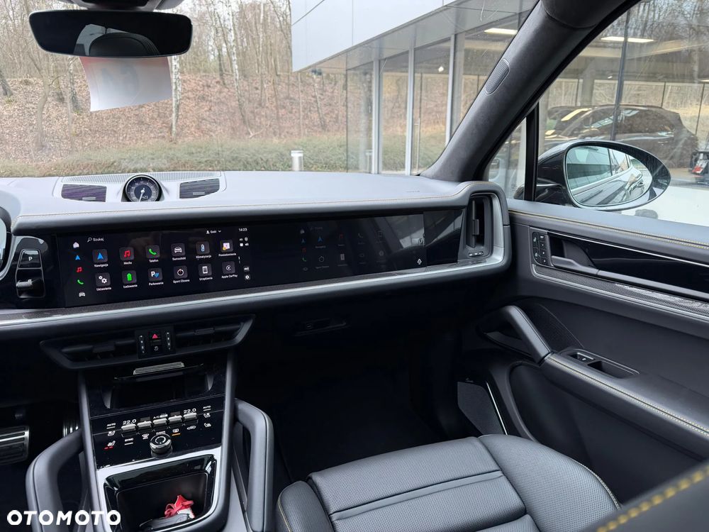 Porsche Cayenne - 31