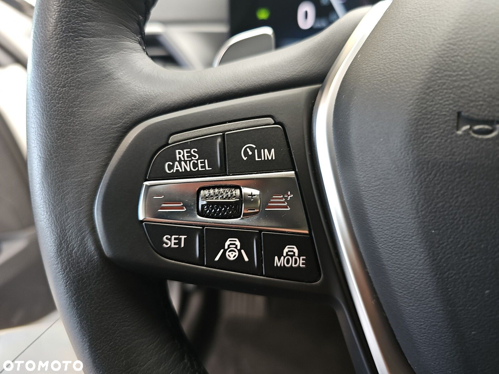 BMW Seria 3 318i - 20
