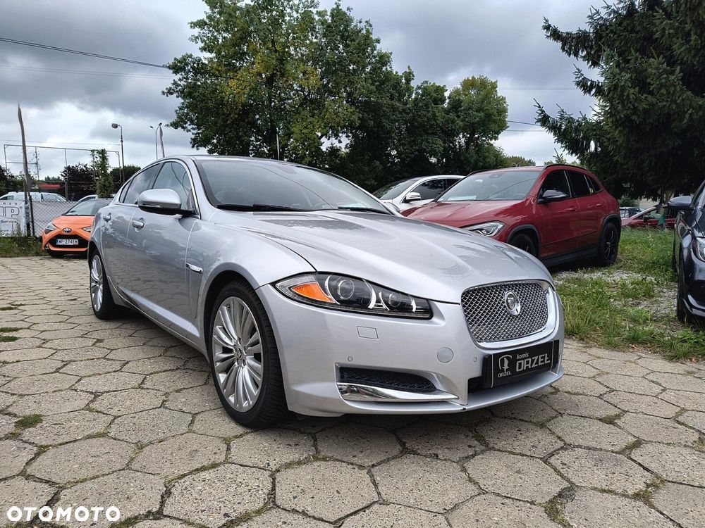 Jaguar XF - 3