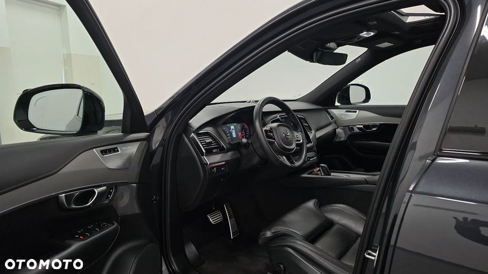 Volvo XC 90 B5 D AWD Plus Dark - 5