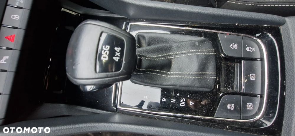 Skoda Karoq 2.0 TSI 4x4 DSG Sportline - 3
