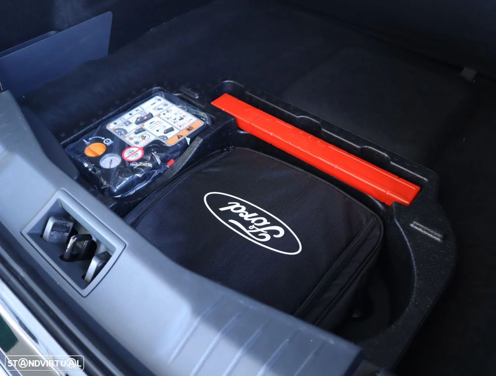 Ford Mustang Mach-E Standard - 56