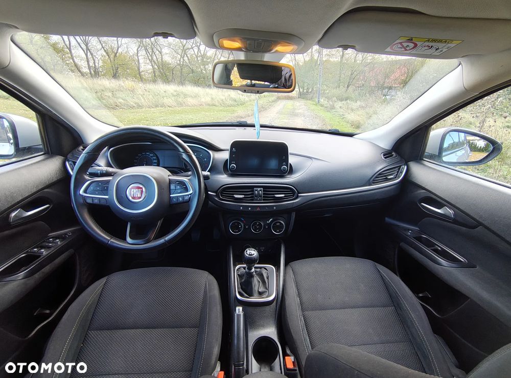 Fiat Tipo 1.4 T-Jet 16v Lounge EU6 - 11