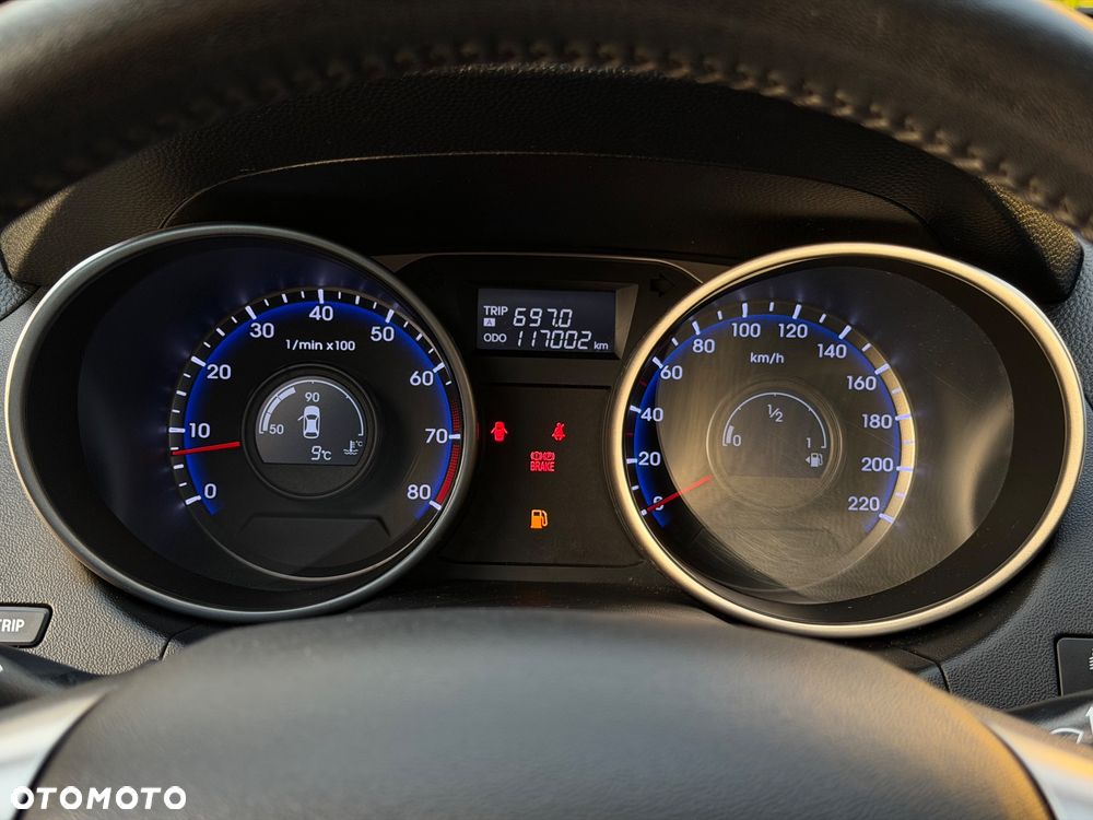 Hyundai ix35 2.0 Premium 2WD - 21