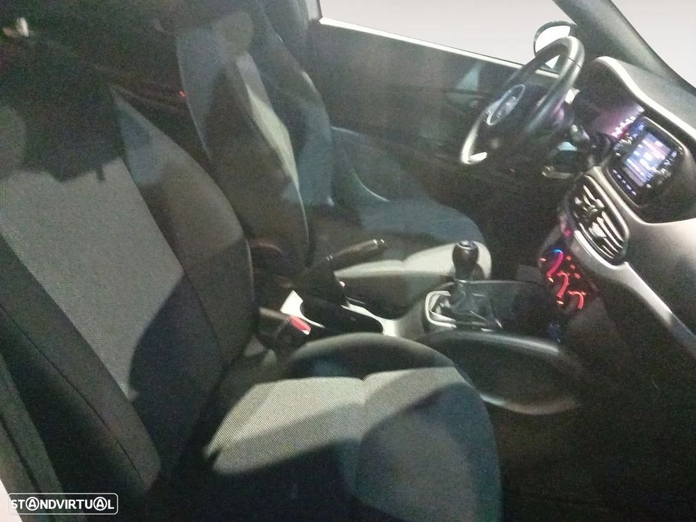 Fiat Tipo Station Wagon 1.3 M-Jet Street - 14