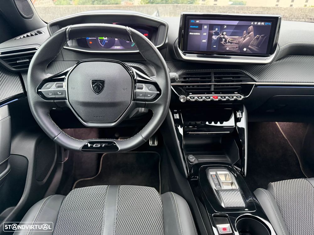 Peugeot e-2008 54 kWh GT - 14