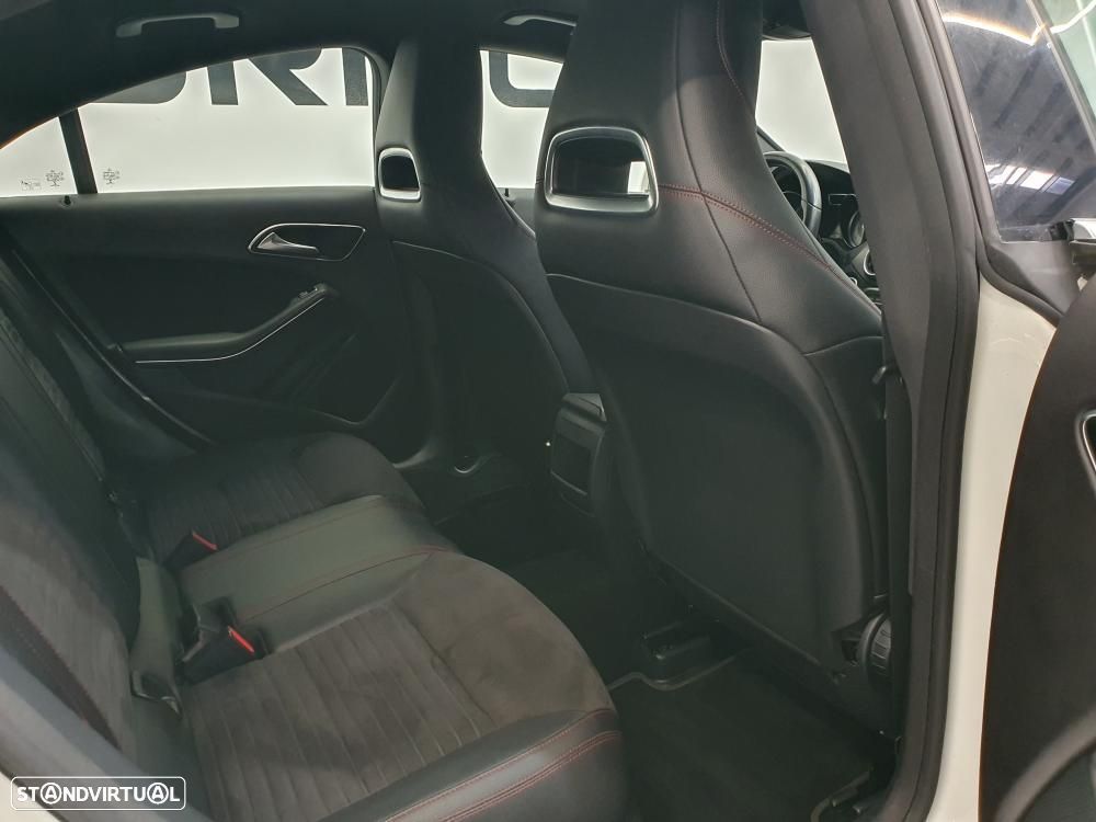 Mercedes-Benz CLA 200 d AMG Line - 16