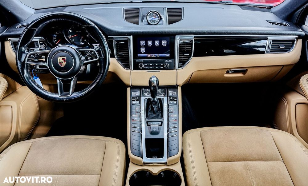 Porsche Macan - 18