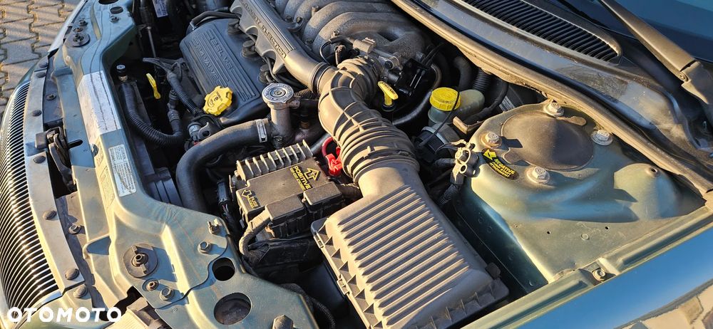 Chrysler Stratus - 31