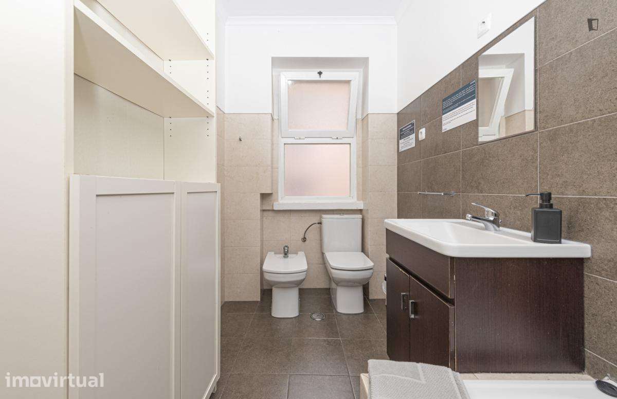 Quarto - localizado em Sete Rios Lisbon - Grande imagem: 4/16