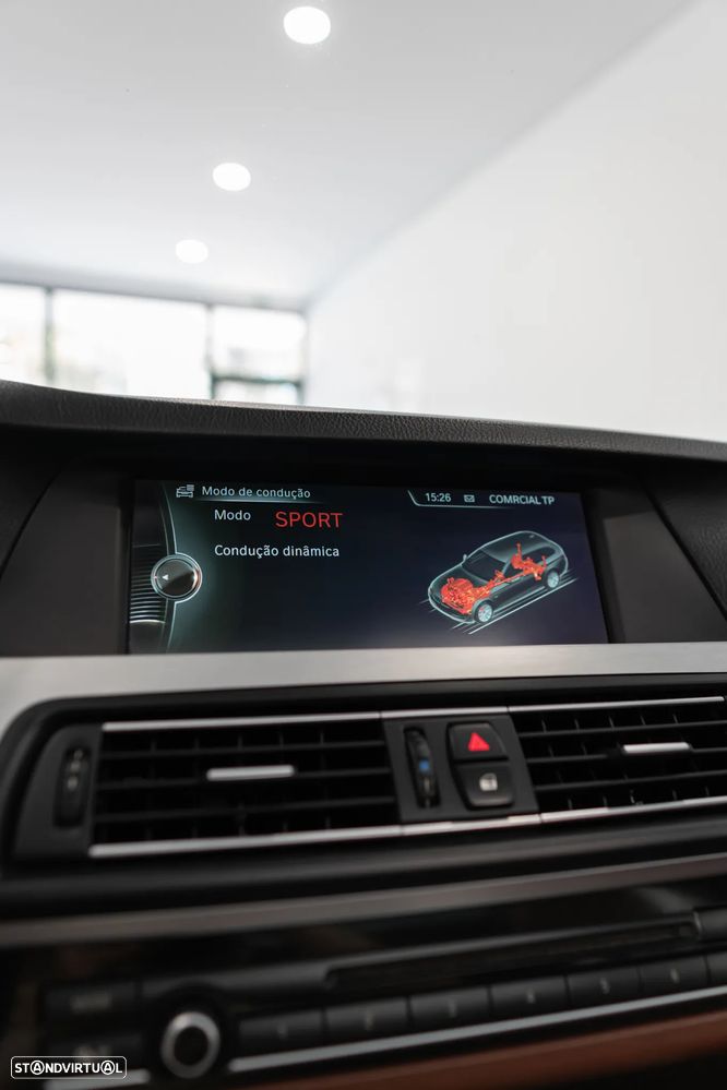 BMW 525 d Pack M Auto - 27
